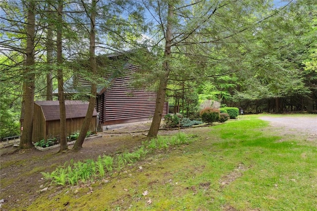 365 Hemlock Bnd, Emlenton, PA 16373 - view of green lawn