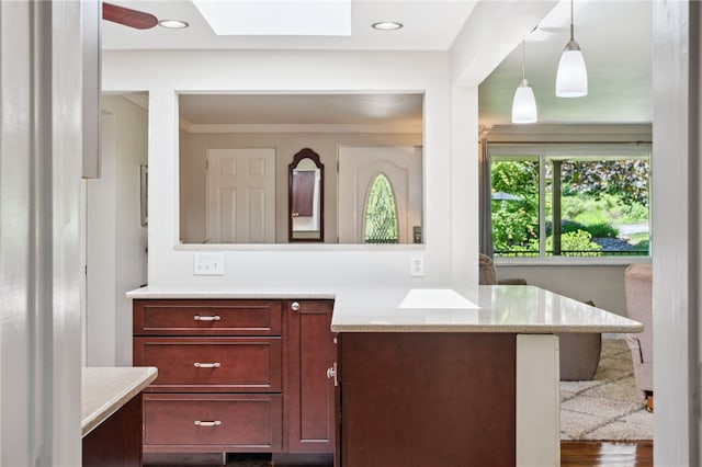 200 Dorseyville Rd, Ohara, PA 15215 - bathroom featuring a skylight, vanity, and ornamental molding