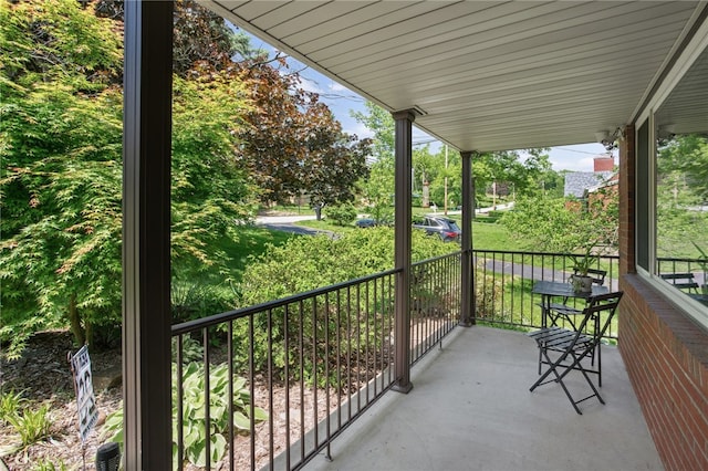 200 Dorseyville Rd, Ohara, PA 15215 - balcony with a porch