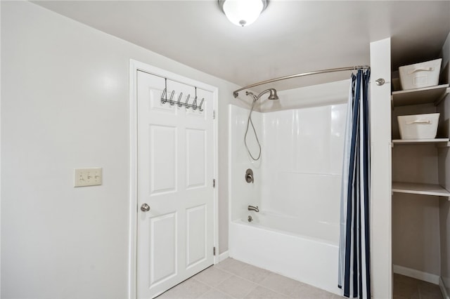 200 Dorseyville Rd, Ohara, PA 15215 - full bath featuring tile patterned floors, shower / bathtub combination with curtain, and baseboards