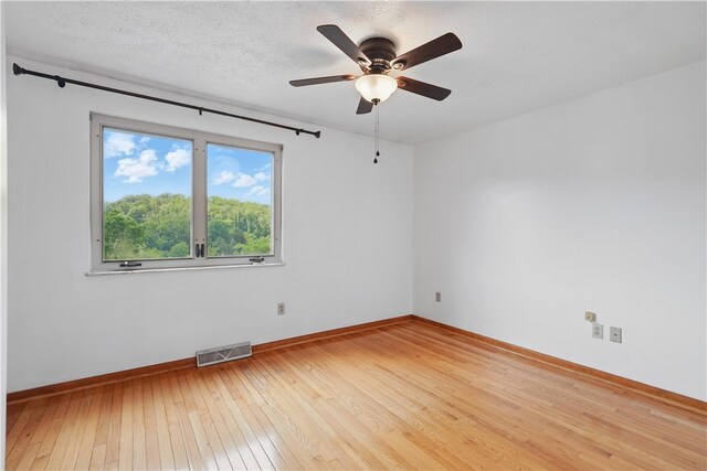138 Evandale Dr, Green Tree, PA 15220 - photo 29