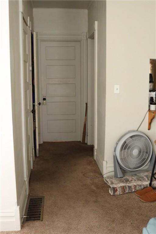 518 Middle Ave, Wilmerding, PA 15148 - hallway with carpet