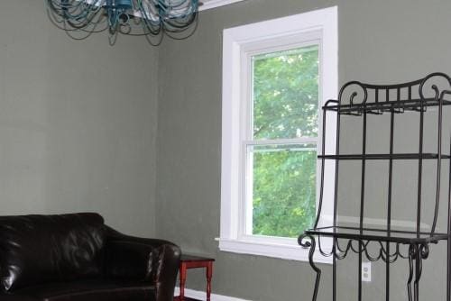 41 Sylvia Ave, Ross Twp, PA 15214 - interior space with a chandelier and baseboards