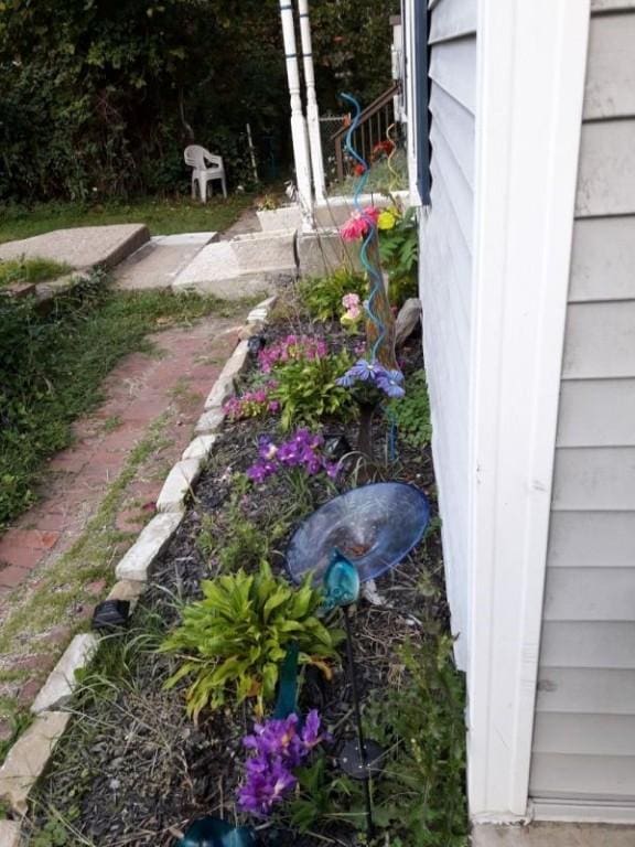 41 Sylvia Ave, Ross Twp, PA 15214 - view of yard