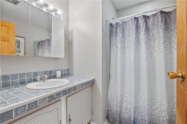 3 Patricia St, Fallowfield, PA 15022 - full bathroom featuring vanity and a shower with curtain