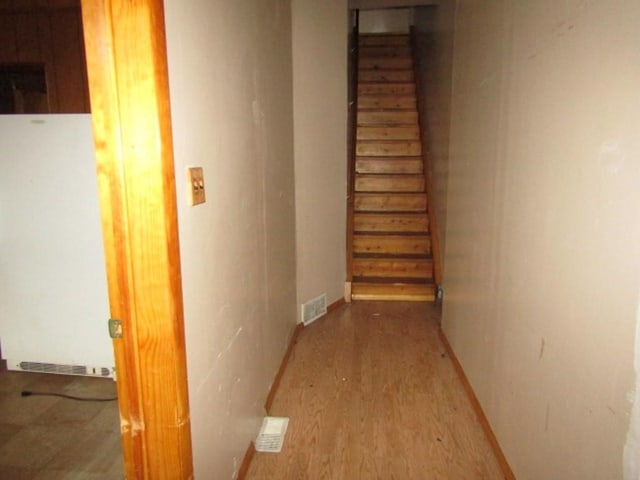 2101 Wharton St, South Side, PA 15203 - corridor featuring wood finished floors