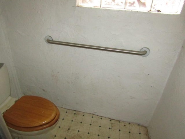 2101 Wharton St, South Side, PA 15203 - bathroom with tile patterned floors and toilet