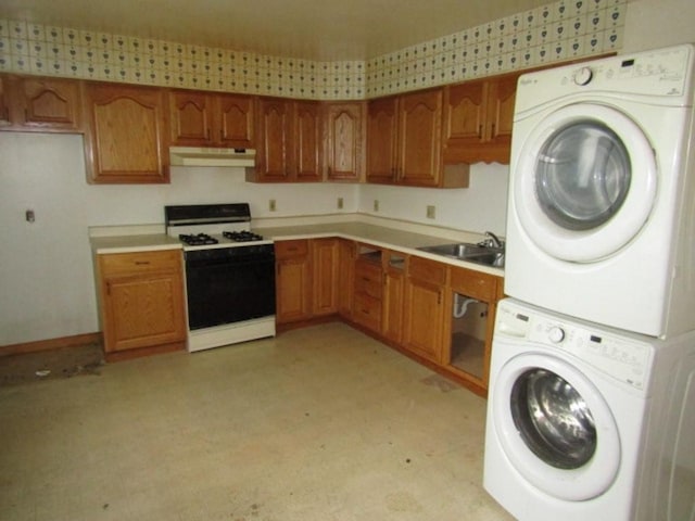 2101 Wharton St, South Side, PA 15203 - washroom featuring stacked washing machine and dryer