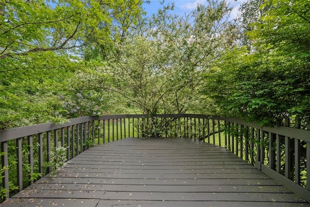 2918 Woodland Cir, Hampton, PA 15101 - view of wooden deck