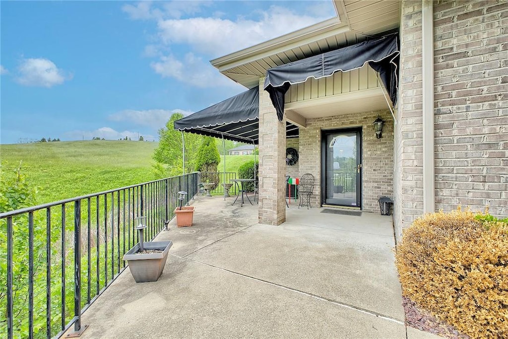 5171 Cedar Hills Blvd, Rostraver, PA 15012 - photo 1