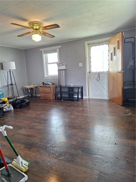 29 Elm St, Ellsworth Boro, PA 15331 - photo 4