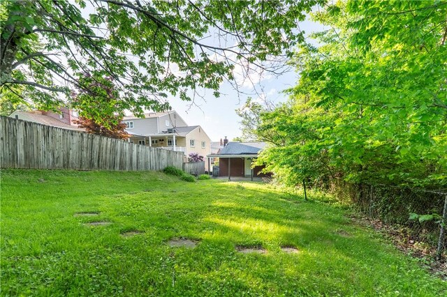 3735 Lyndell St, Castle Shannon, PA 15234 - view of yard