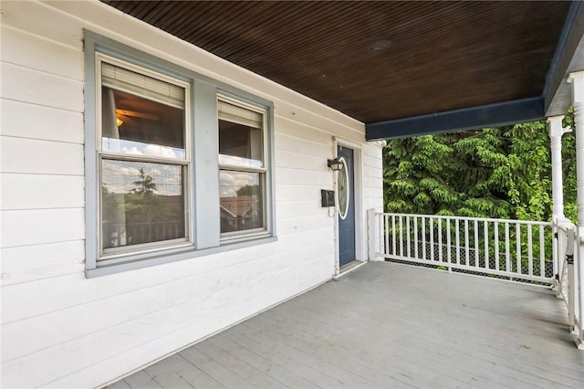 506 7th Ave, Coraopolis, PA 15108 - view of patio featuring a porch