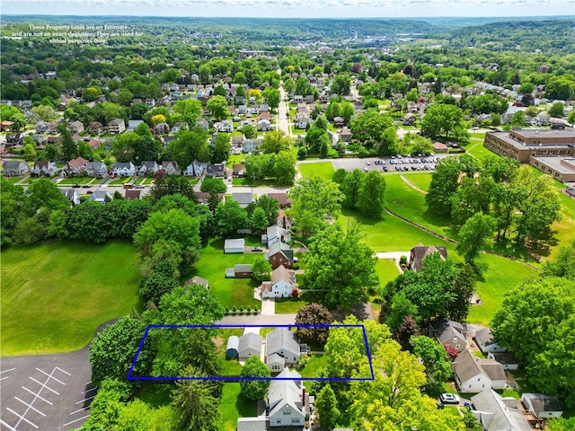1702 Carlisle St, New Castle/2Nd, PA 16105 - aerial perspective of suburban area featuring property parcel outlined