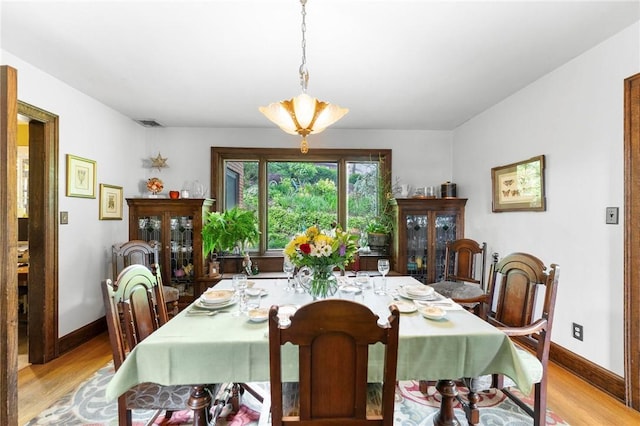 218 Barth Ave, Mt Lebanon, PA 15228 - dining space featuring light wood-type flooring and baseboards