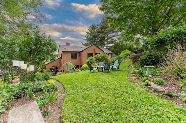 218 Barth Ave, Mt Lebanon, PA 15228 - yard at dusk featuring a yard