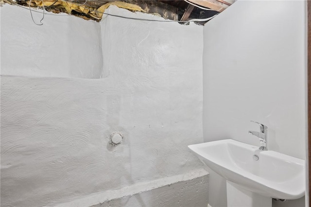 715 Filbert St, Shadyside, PA 15232 - bathroom with a sink