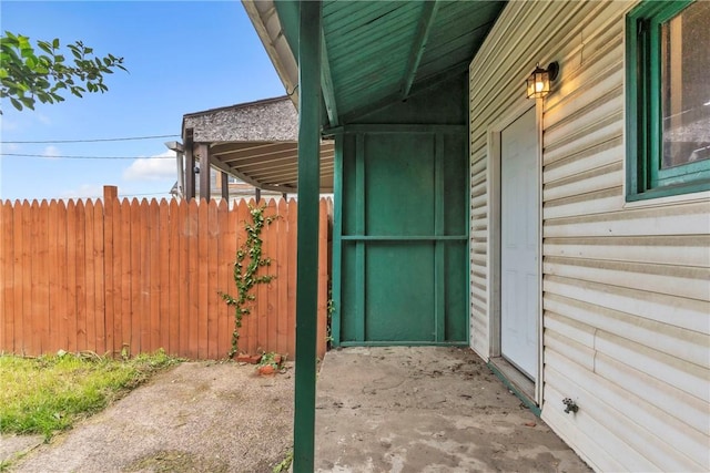 1630 Poplar Way, Braddock, PA 15104 - view of patio featuring fence