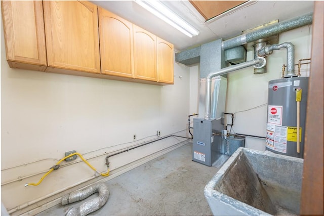 1028 Woodland Ave, Port Vue, PA 15133 - utilities featuring gas water heater