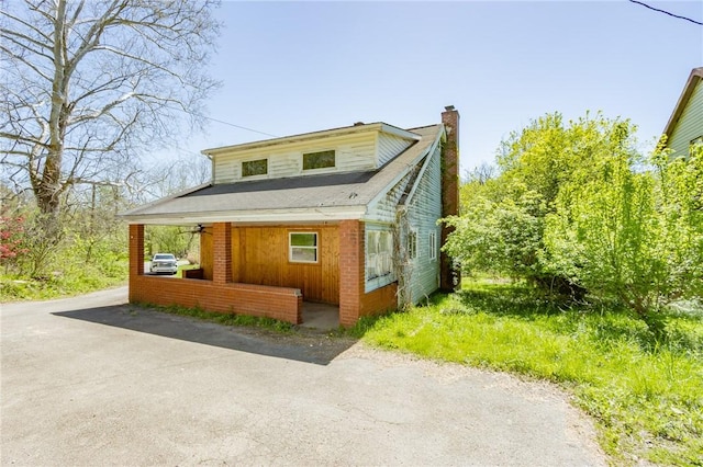 159 Neff Ln, Sewickley Twp, PA 15660 - view of front facade with a chimney
