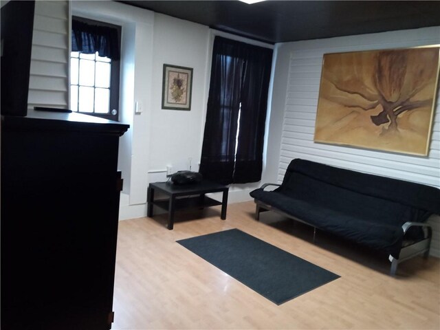 81 Allen St, Allentown, PA 15210 - sitting room with wood finished floors