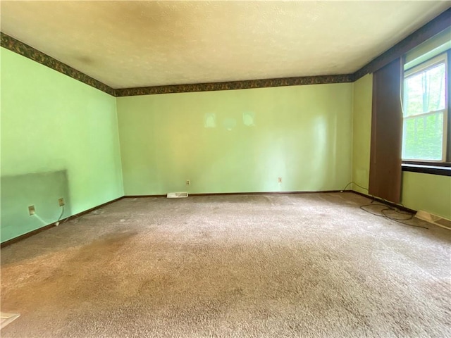 1196 Rutledge Rd, Pymatuning Twp, PA 16154 - unfurnished room with carpet and baseboards