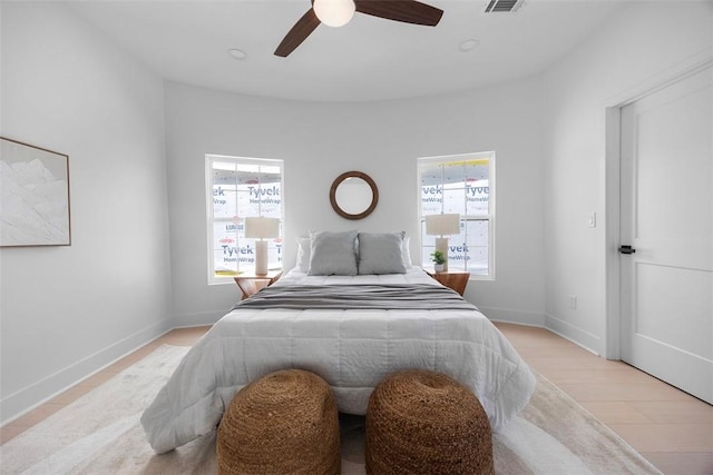 130 Prospect St, Mt Washington, PA 15211 - bedroom featuring light wood-style flooring, a ceiling fan, and baseboards