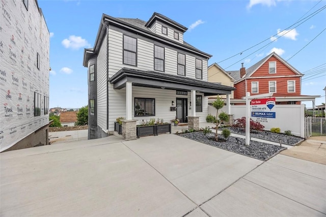 130 Prospect St, Mt Washington, PA 15211 - traditional style home featuring covered porch