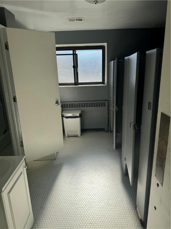 1215 Schimmer St, Brighton Heights, PA 15212 - hall with radiator