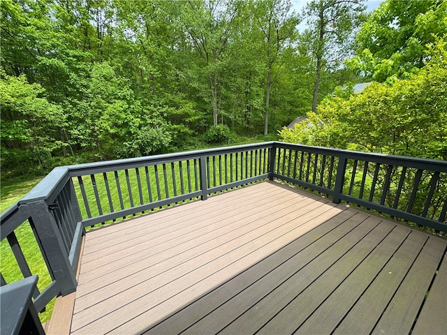 202 Jefferson Ct, Slippery Rock Boro, PA 16057 - view of wooden terrace