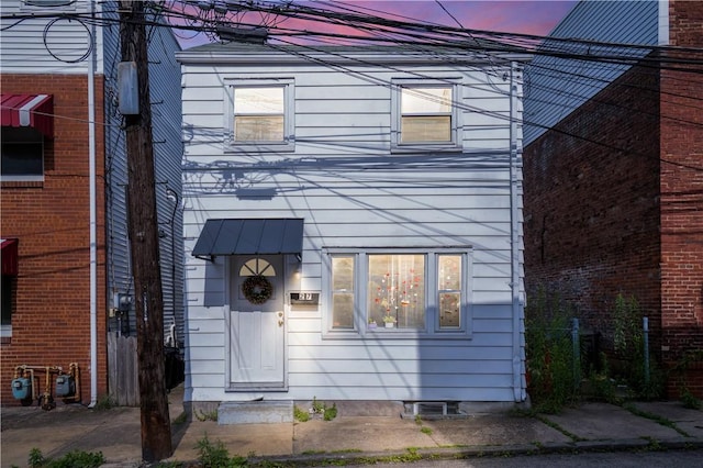 view of front of house