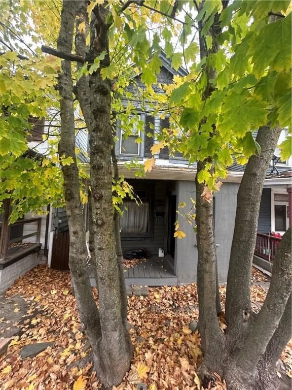 831 Forest Ave, West Homestead, PA 15120 - view of side of home