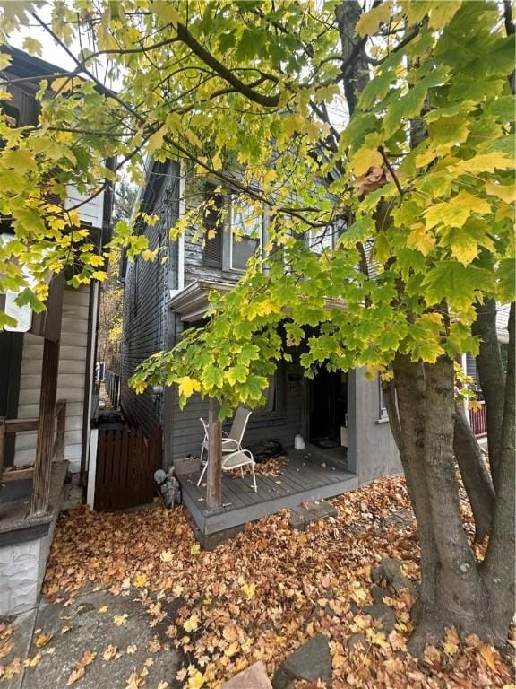 831 Forest Ave, West Homestead, PA 15120 - view of property exterior
