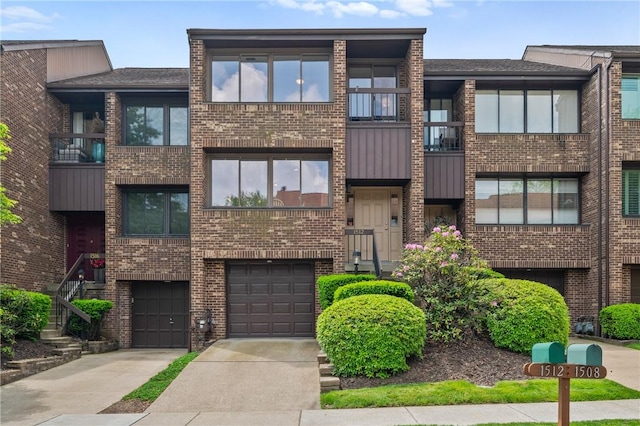 1512 Pinehurst Ln, Oakmont, PA 15139 - photo 1