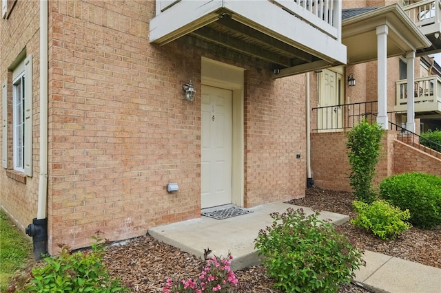 3289 Dawson St Unit 1, Oakland, PA 15213 - property entrance with brick siding and a balcony