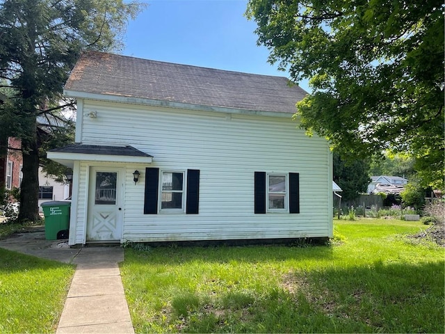 218 S Mercer, Linesville Boro, PA 16424 - view of front of house with a front yard