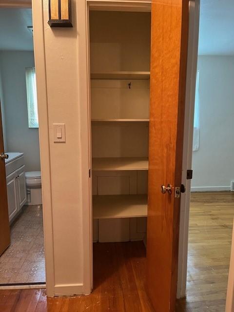 6729 Highland Ave, Union Twp Wsh, PA 15332 - view of closet
