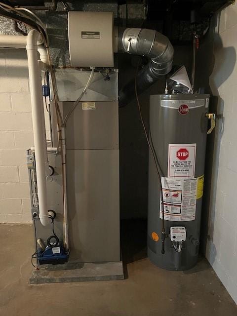 6729 Highland Ave, Union Twp Wsh, PA 15332 - utilities featuring water heater