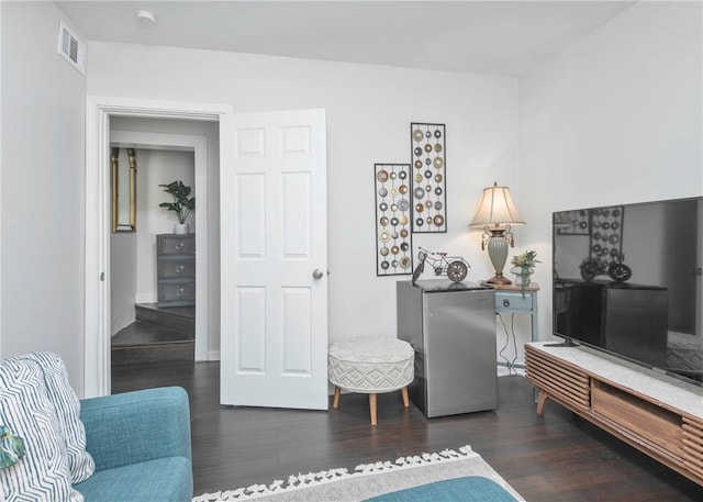 5408 Beacon St, Squirrel Hill, PA 15217 - living room with wood finished floors