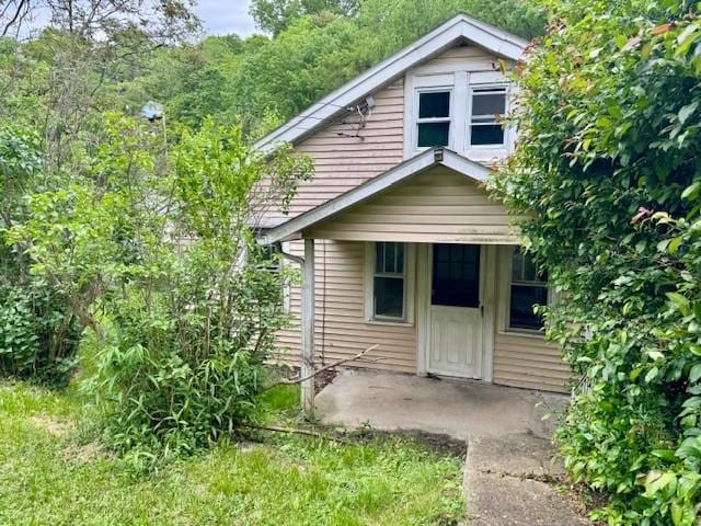 15 Allen Way, White Oak, PA 15131 - view of rear view of property