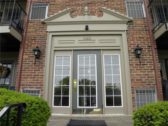 1080 Chatham Park Dr Unit F, Scott Twp Sal, PA 15216 - entrance to property with brick siding