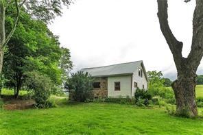 2505 Parkwood Rd, Armstrong/Shelocta, PA 15774 - view of grassy yard