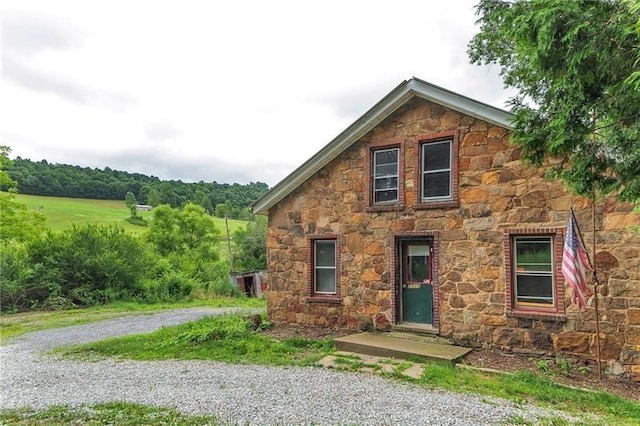 2505 Parkwood Rd, Armstrong/Shelocta, PA 15774 - view of front facade featuring stone siding