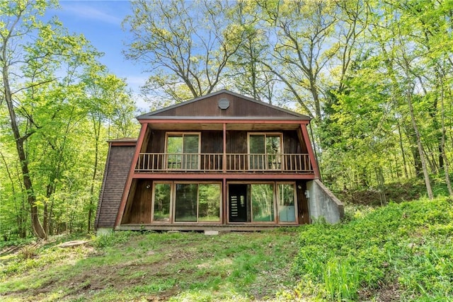 1445 E Cruikshank Rd, Valencia Boro, PA 16059 - back of house