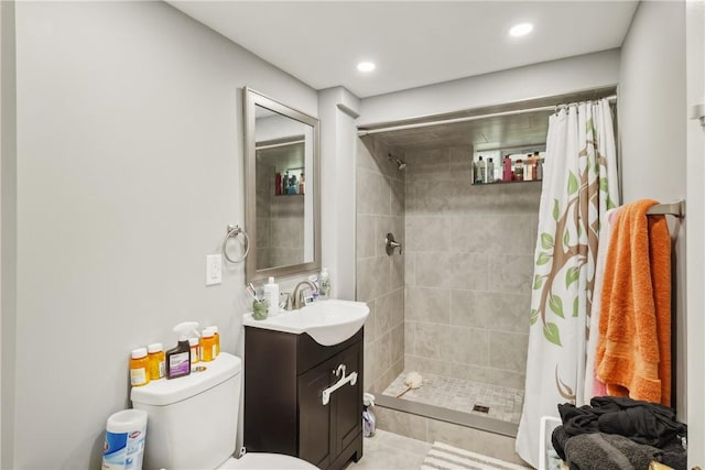 142 Meadowbrook Dr, Moon/Crescent Twp, PA 15108 - bathroom featuring tiled shower, vanity, toilet, and recessed lighting