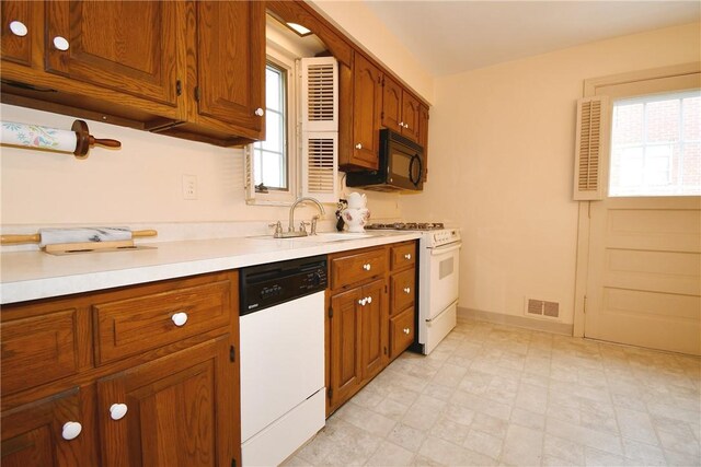 578 Moreland Dr, Mt Lebanon, PA 15243 - photo 11