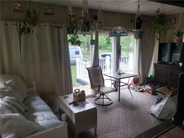 2381 Lake Rd, Jefferson Twp Mer, PA 16150 - view of living area