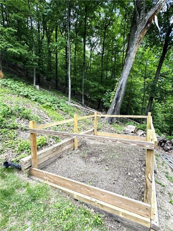 815 Semple Ave, Avalon, PA 15202 - view of yard featuring a garden and a wooded view