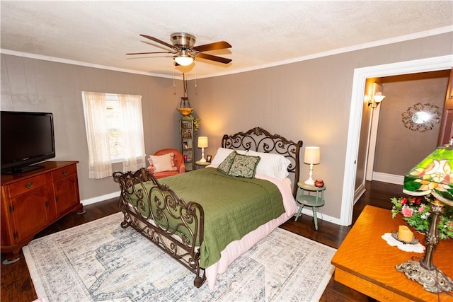545 Roseland Ave, Ross Twp, PA 15214 - bedroom with dark wood-style floors, baseboards, ornamental molding, and ceiling fan