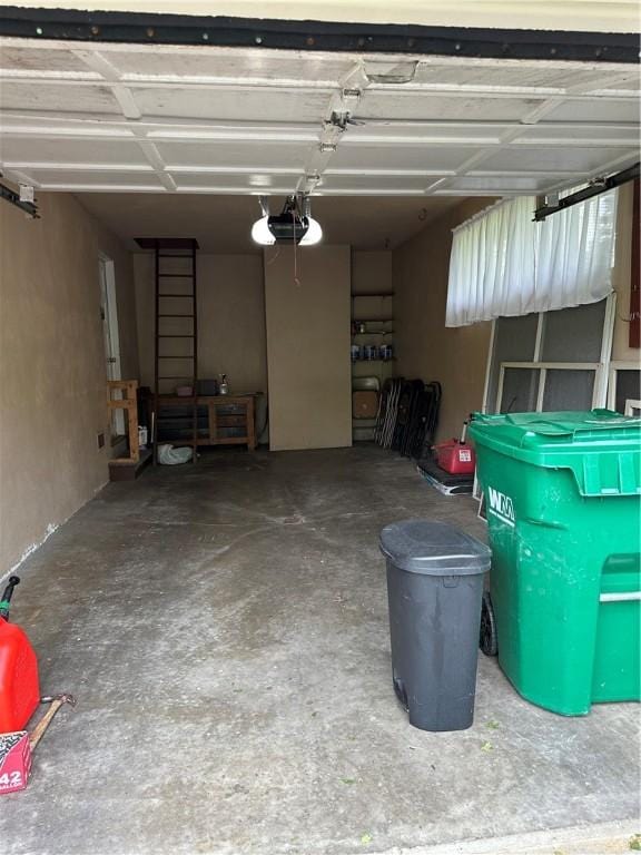 141 Mar Vel Dr, Center Twp But, PA 16001 - view of garage